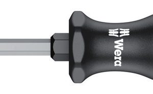 932 A Screwdriver for slotted screws
